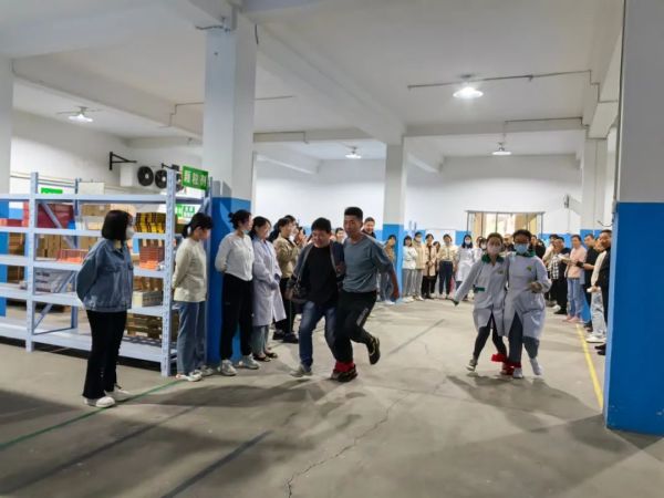 寧陽(yáng)一滕醫(yī)藥有限公司開展“五四”青年節(jié)系列活動(dòng)