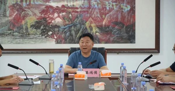 山東一滕集團(tuán)舉行2023年金秋助學(xué)活動(dòng)