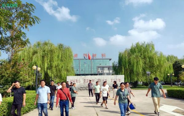 引領新藍海 賦能新未來 | 一滕新材料榮光閃耀2023全***裝砂漿生產(chǎn)與應用技術交流會暨建筑裝飾基材高質量發(fā)展論壇