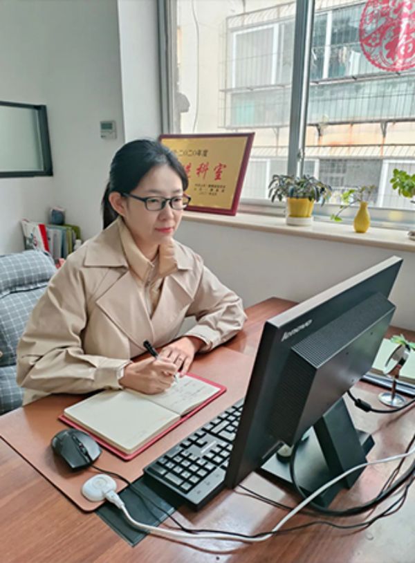 集團成立25周年征文| 一滕泰城醫(yī)藥公司：徐立婷